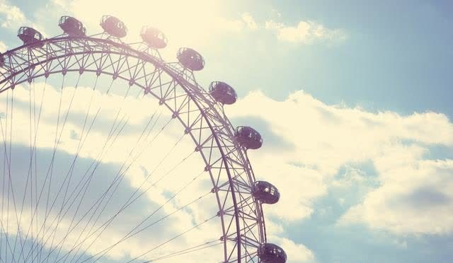  法兰克福关键战失点多赛一轮掉队  