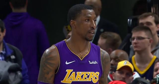  尼克斯背靠背战胜猛龙，布伦森关键球能力凸显